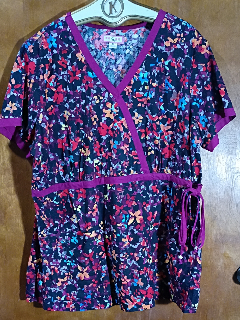 3X koi Floral Print Top with Purple Trim Beautiful Artsy Classy Like New